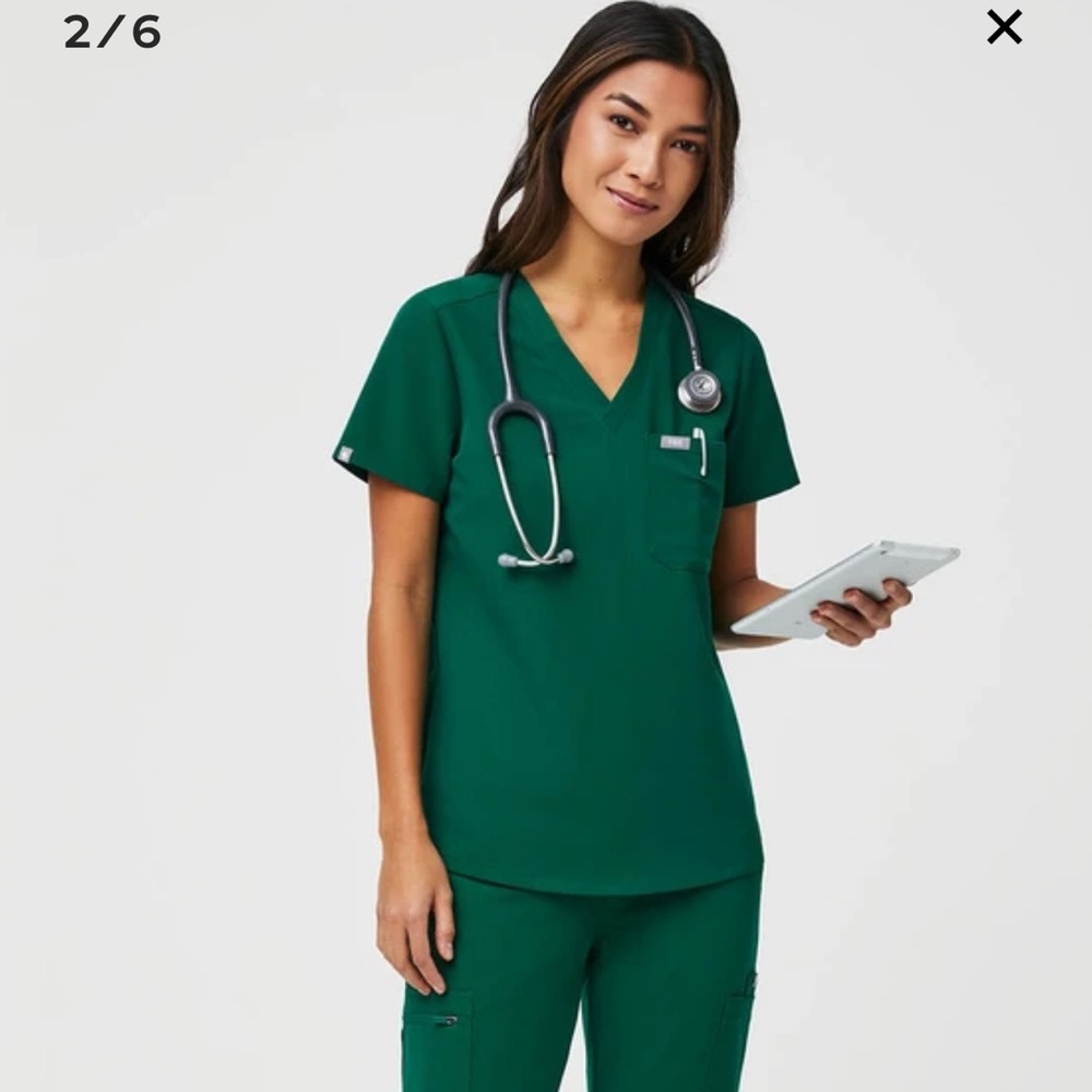 Figs Catarina Hunter Green Scrub Top